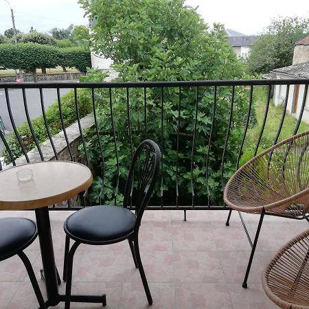 Апартаменты Meubles De Tourisme Le Trianon Et Le Petit Trianon Сен-Жюньен Экстерьер фото